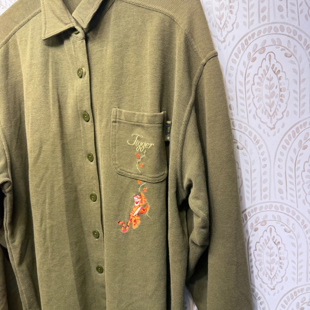 Pooh Tigger Embroidered Shirt Womens XL Olive Green Ribbed Button Up Disney - Picture 3 of 6